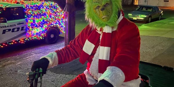 Pennsauken Police Chasing Down the Grinch