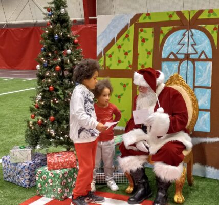 Santa at the PHS Field House