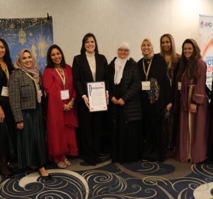 Deputy Mayor Gives Proclamation During Muslim Heritage Event