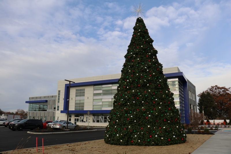 Tree Lighting at Pennsauken Municipal Building and Library Complex